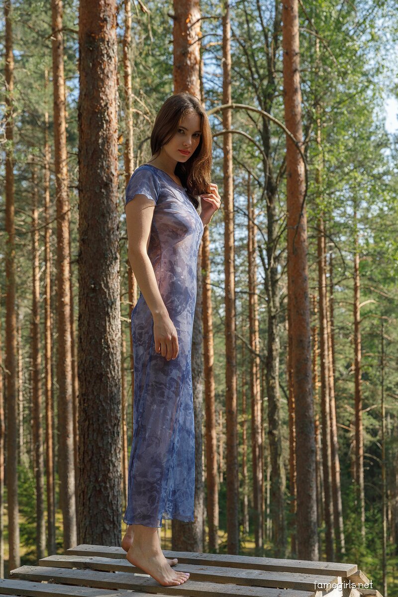 Людмила, 20 лет, 1 размер груди